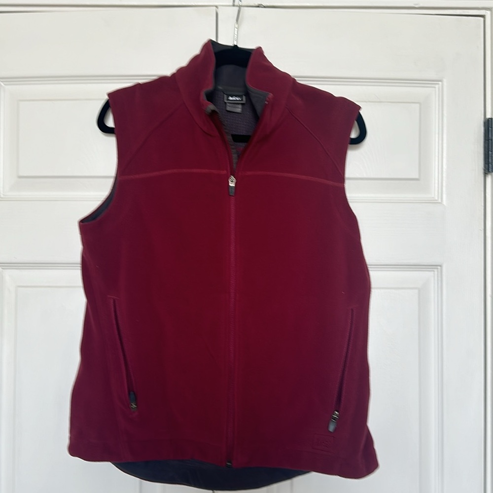 REI ladies Fleece Vest size L